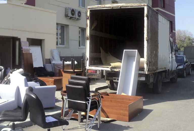 Заказать грузовую машину для транспортировки личныx вещей : личные вещи из Хабаровска в Раменское