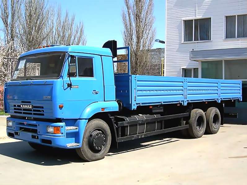Заказ транспорта перевезти отделочные материалы и плитку, строительные грузы из Хабаровска в КОМСИ